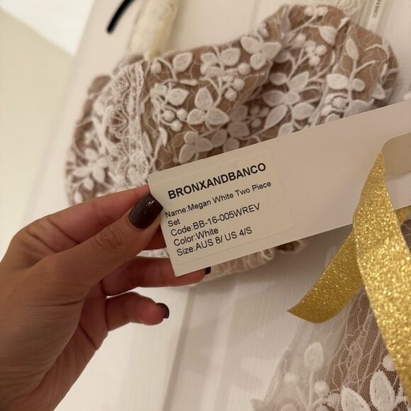 Bronx and Banco Megan Two Piece Set in White - Picture 5 of 6